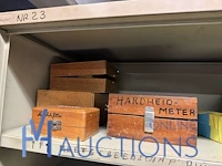 Partij meetgereedschap en metaalbewerkingsmateriaal facom