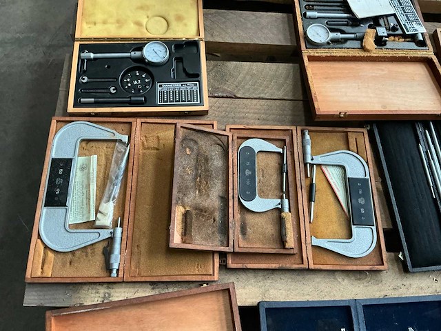 Partij meetgereedschappen - afbeelding 4 van  13