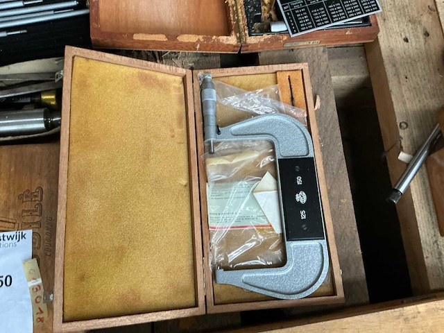 Partij meetgereedschappen - afbeelding 10 van  13