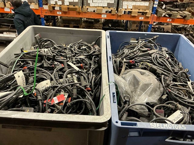 Partij mercedes-benz auto-onderdelen - afbeelding 3 van  4