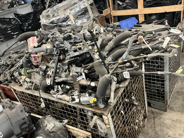 Partij mercedes-benz auto-onderdelen - afbeelding 1 van  7