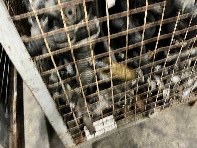 Partij mercedes-benz auto-onderdelen - afbeelding 7 van  7