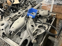 Partij mercedes-benz auto-onderdelen - afbeelding 3 van  5