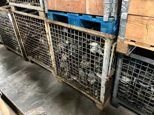 Partij mercedes-benz auto-onderdelen - afbeelding 1 van  5