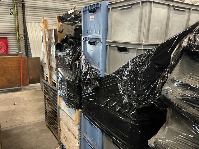 Partij mercedes-benz auto-onderdelen - afbeelding 1 van  8