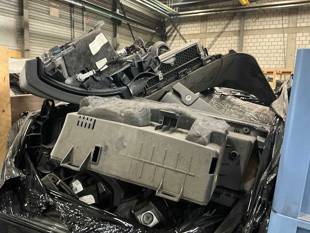 Partij mercedes-benz auto-onderdelen - afbeelding 3 van  8