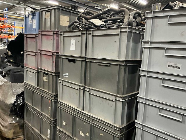 Partij mercedes-benz auto-onderdelen - afbeelding 1 van  3