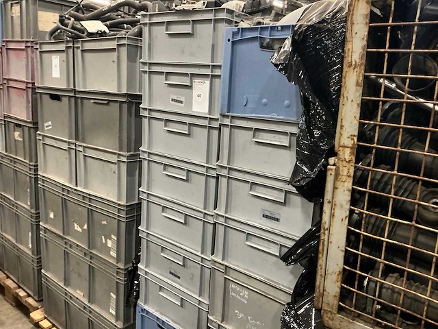 Partij mercedes-benz auto-onderdelen - afbeelding 1 van  3