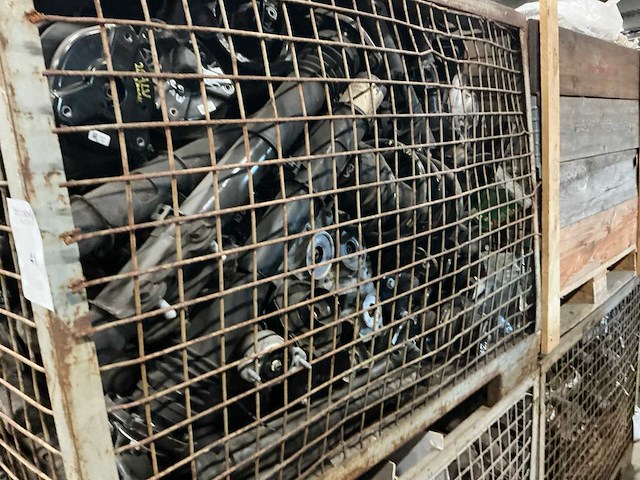 Partij mercedes-benz auto-onderdelen - afbeelding 3 van  8