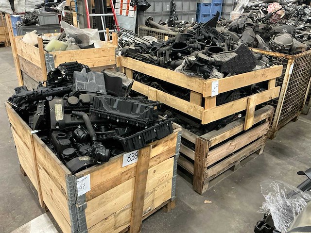 Partij mercedes-benz auto-onderdelen - afbeelding 1 van  5