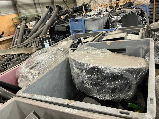 Partij mercedes-benz auto-onderdelen - afbeelding 4 van  5