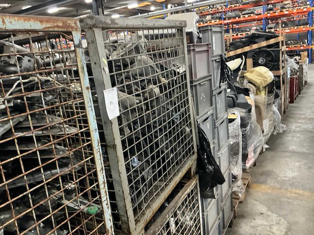 Partij mercedes-benz auto-onderdelen - afbeelding 1 van  7