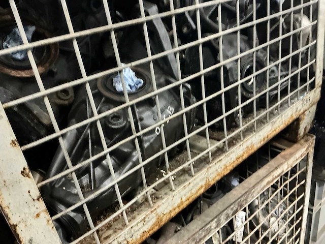 Partij mercedes-benz auto-onderdelen - afbeelding 5 van  7