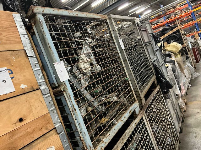 Partij mercedes-benz auto-onderdelen - afbeelding 1 van  8