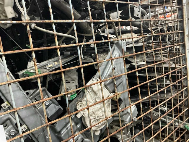 Partij mercedes-benz auto-onderdelen - afbeelding 3 van  8