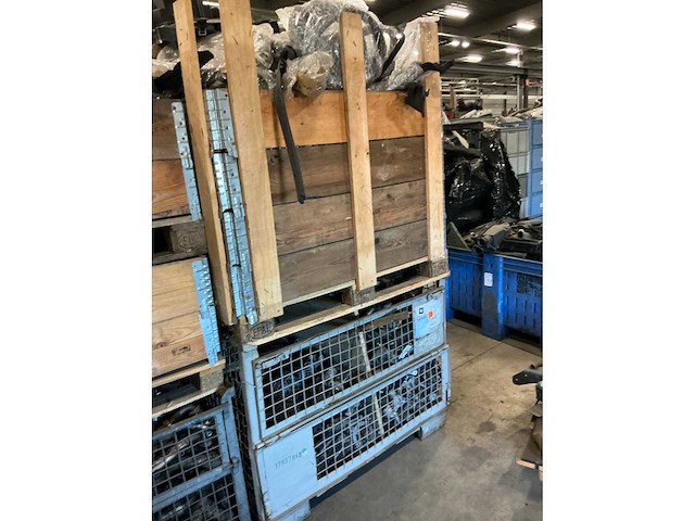 Partij mercedes-benz auto-onderdelen - afbeelding 2 van  7