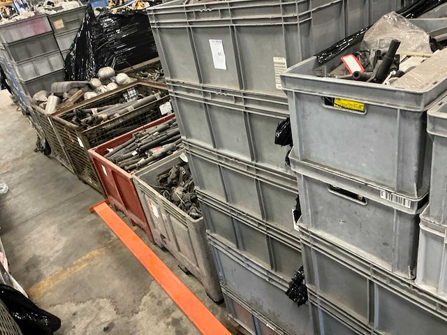 Partij mercedes-benz auto-onderdelen - afbeelding 1 van  5