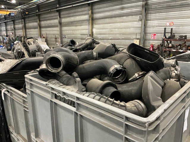 Partij mercedes-benz auto-onderdelen - afbeelding 3 van  5