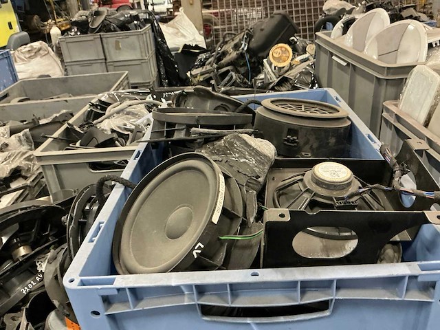 Partij mercedes-benz auto-onderdelen - afbeelding 3 van  6