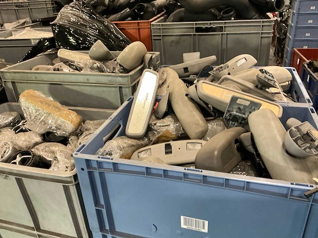 Partij mercedes-benz auto-onderdelen - afbeelding 4 van  4