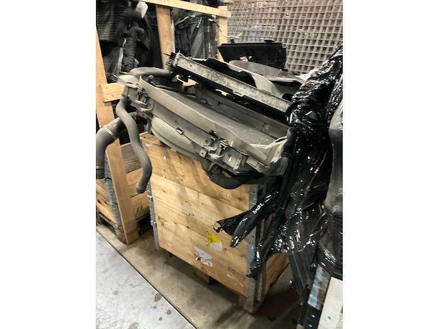 Partij mercedes-benz auto-onderdelen - afbeelding 13 van  13