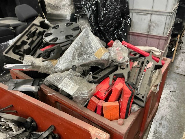 Partij mercedes-benz auto-onderdelen - afbeelding 9 van  14