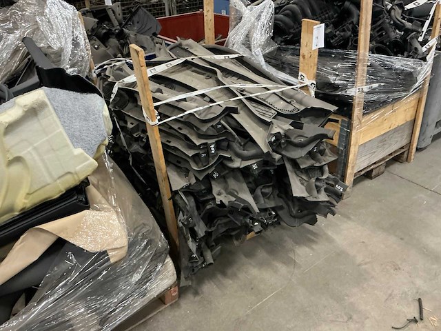 Partij mercedes-benz auto-onderdelen - afbeelding 3 van  10