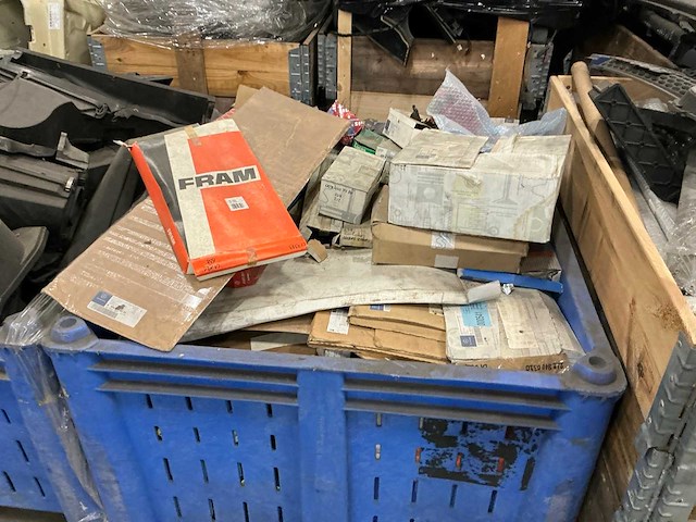 Partij mercedes-benz auto-onderdelen - afbeelding 9 van  10