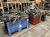 Partij mercedes-benz auto-onderdelen - afbeelding 1 van  7