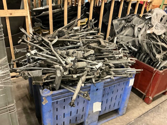 Partij mercedes-benz auto-onderdelen - afbeelding 2 van  7