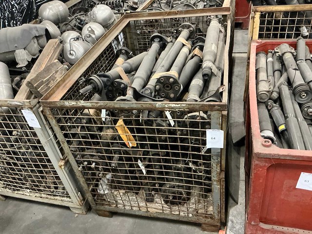 Partij mercedes-benz cardanassen - afbeelding 1 van  3