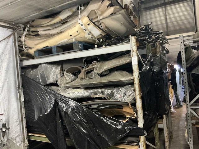 Partij mercedes-benz onderdelen - afbeelding 1 van  7