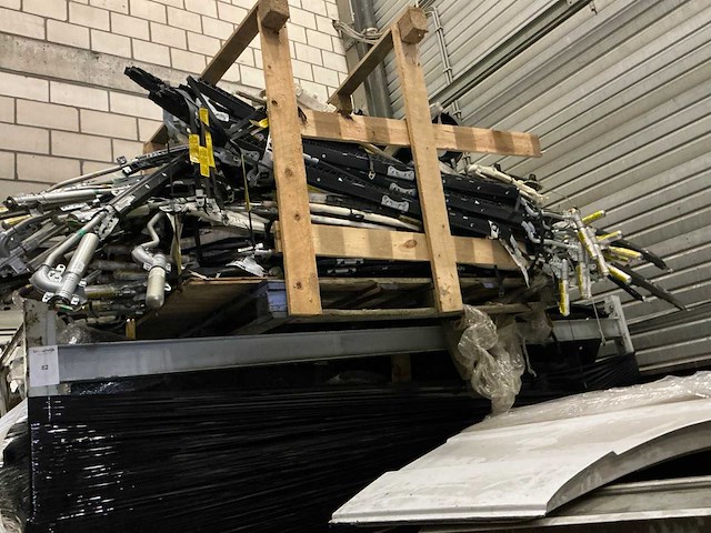 Partij mercedes-benz onderdelen - afbeelding 3 van  7