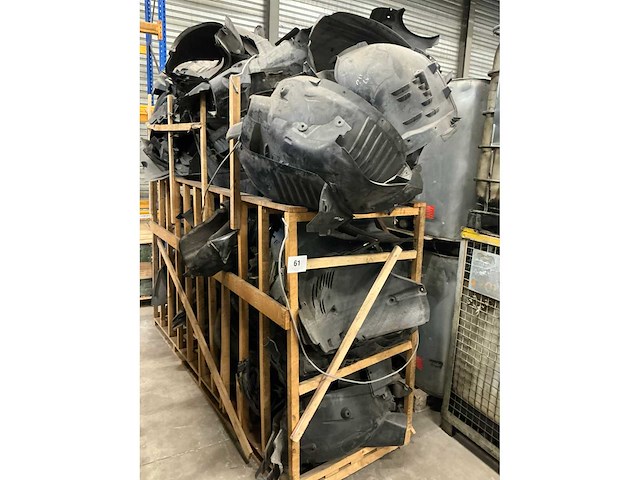 Partij mercedes-benz pvc auto-onderdelen - afbeelding 2 van  2