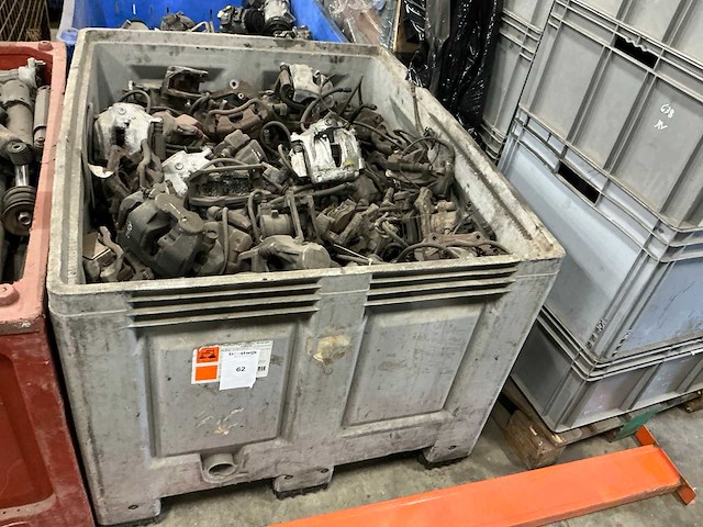 Partij mercedes-benz remklauwen - afbeelding 1 van  4