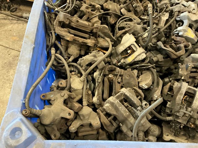 Partij mercedes-benz remklauwen - afbeelding 5 van  5