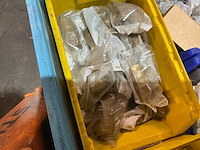 Partij messing afsluiters en fittingmateriaal - afbeelding 7 van  9