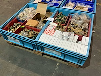 Partij messing afsluiters en fittingmateriaal - afbeelding 7 van  12