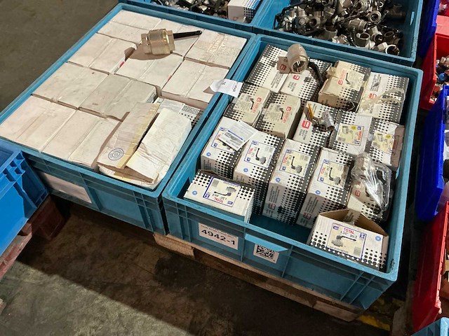 Partij messing afsluiters - afbeelding 2 van  9