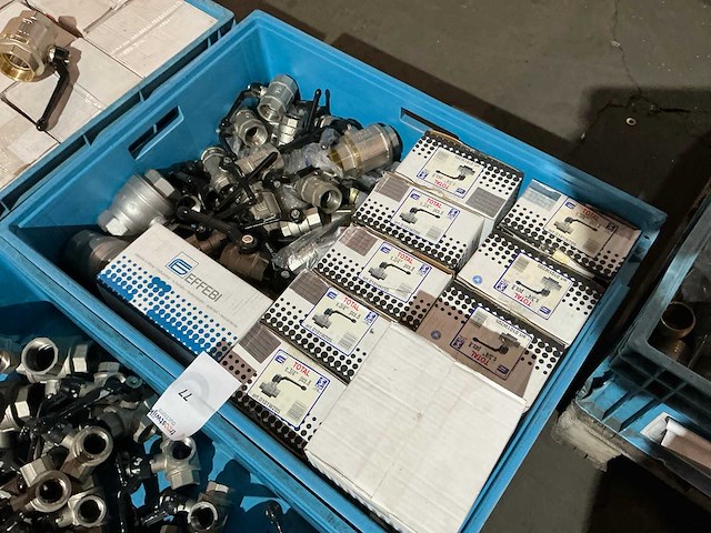 Partij messing afsluiters - afbeelding 9 van  9
