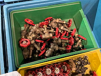 Partij messing afsluiters - afbeelding 2 van  9