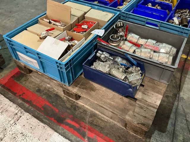 Partij messing afsluiters - afbeelding 2 van  8