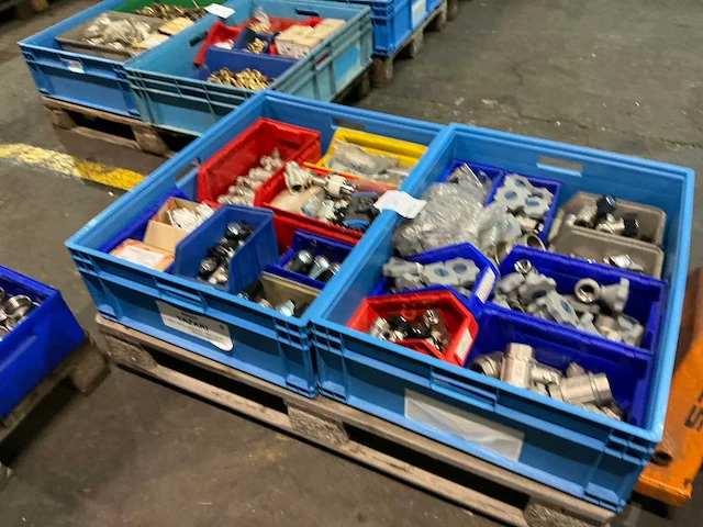 Partij messing afsluiters - afbeelding 2 van  7