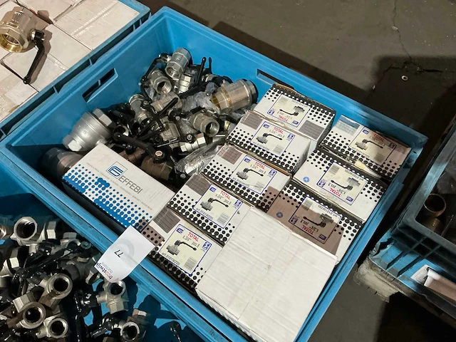 Partij messing afsluiters - afbeelding 9 van  9