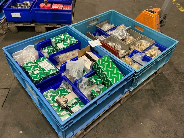 Partij messing cv-installatie materiaal - afbeelding 10 van  17