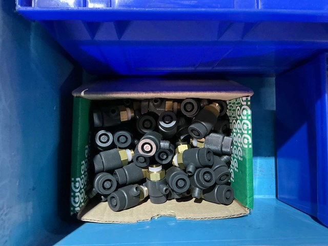 Partij messing cv-installatie materiaal - afbeelding 12 van  15