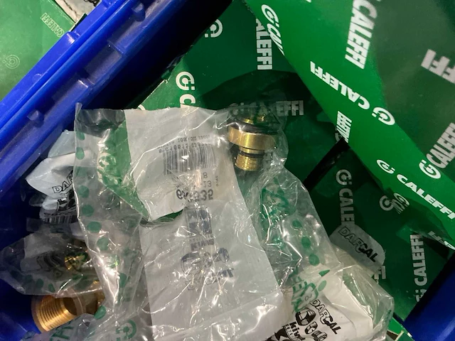 Partij messing cv-installatie materiaal - afbeelding 13 van  17