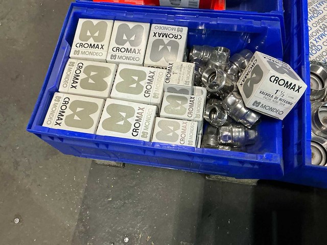 Partij messing en rvs terugslagkleppen - afbeelding 2 van  11