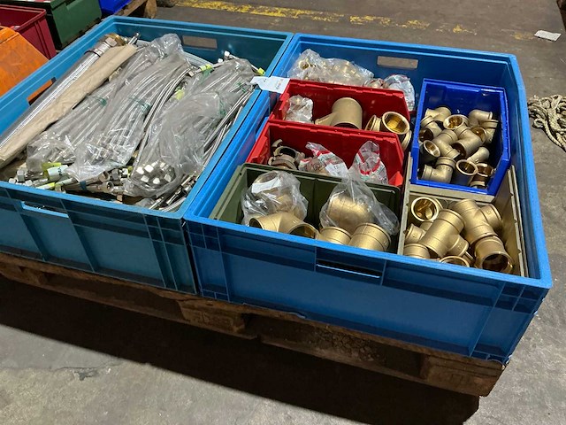 Partij messing fitting materiaal - afbeelding 8 van  8