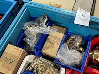 Partij messing fittingmateriaal en slangkoppellingen - afbeelding 12 van  14